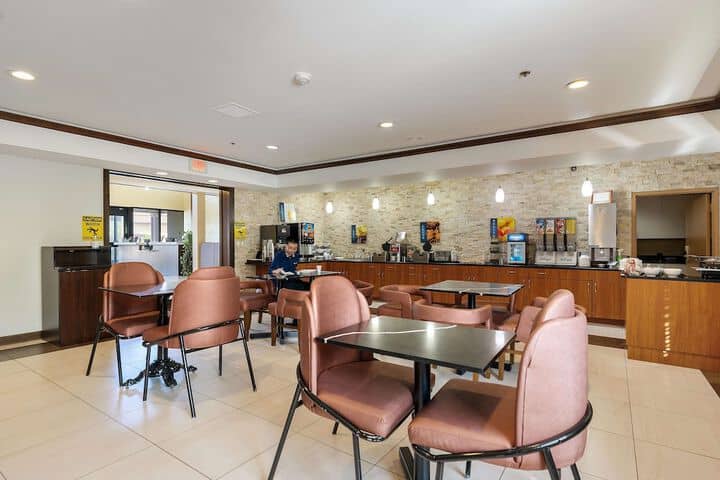 Breakfast area